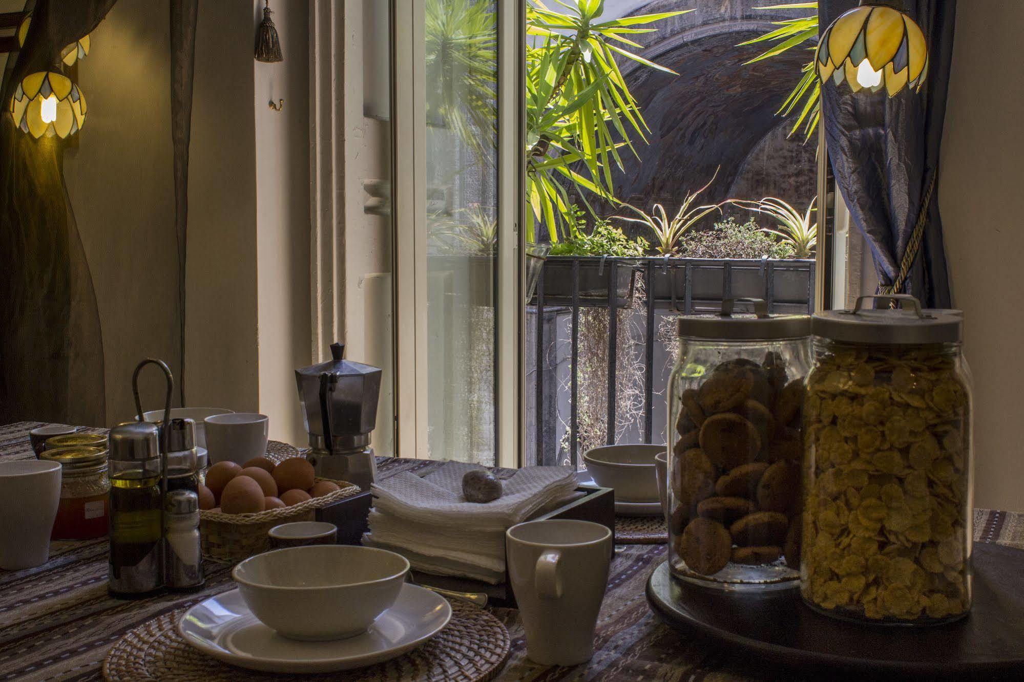 ディレット ア ナポリ Bed & Breakfast エクステリア 写真